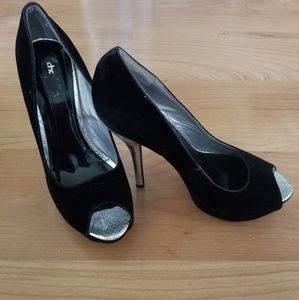 Black Charlotte Russe pumps size 9